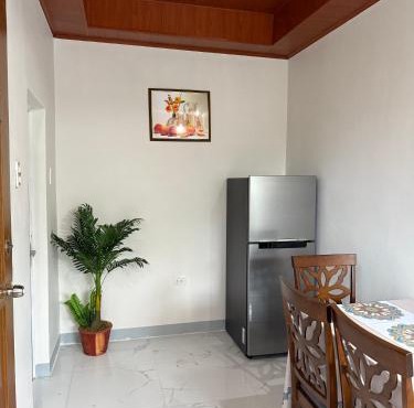 Affordable 4-6 PAX Junelsa Homestay Alaminos City