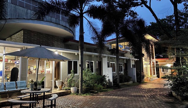 Alejandro'S Suites & Venue