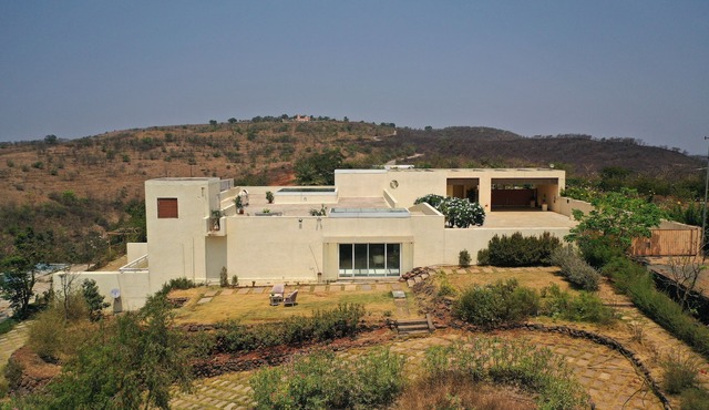 amã Stays & Trails Cliffs Edge Sangrun, Khadakvasla