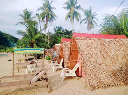 Amwani Beach Camp - Mini Glamping Tent