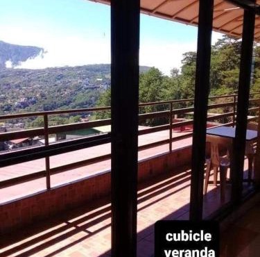 ASHBURN'S TRANSIENT BAGUIO- Dorm rooms 6th floor