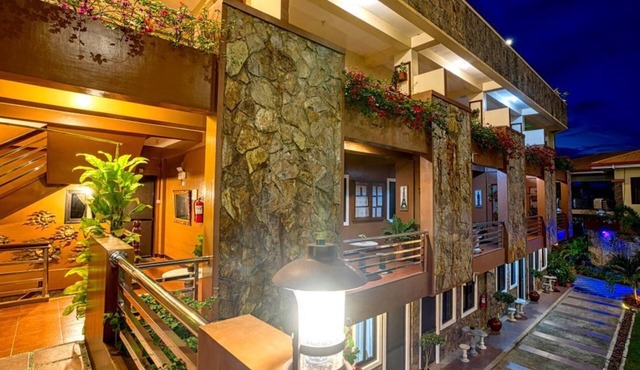 Azure Skies: 3-Bedroom Paradise