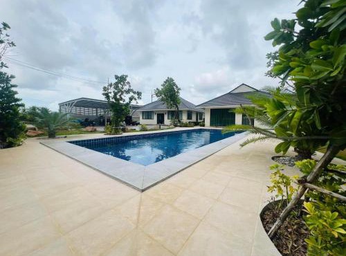 Baan Sam Roi Yot Mountain View Pool Villa