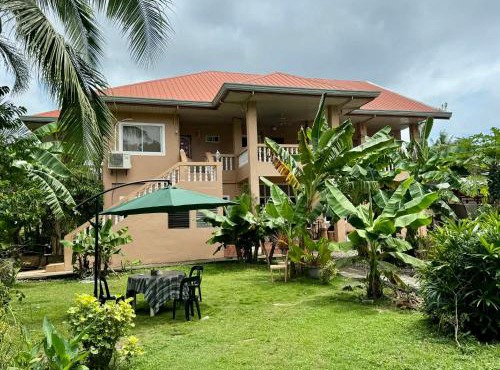 Bananaland Cottages