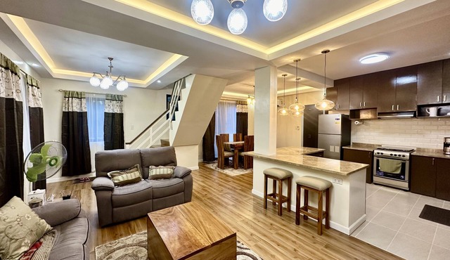 BethShalom Guest House by Jeff and Malou, 3 Beds & 2 Baths