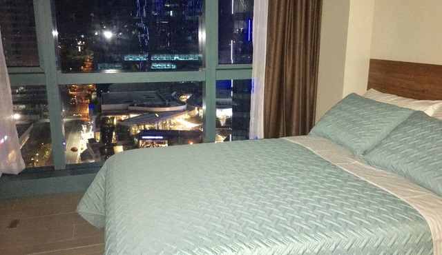 BGC One Uptown 1 Bedroom Corner Unit 16th floor with City View