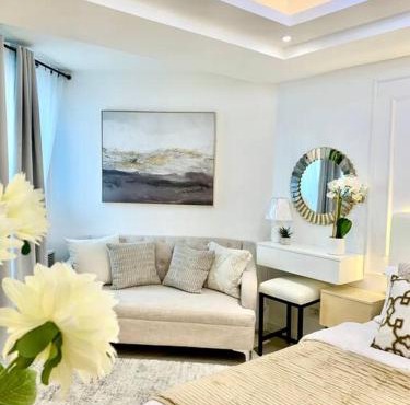 Blissful Bali Studio Azure North by THE BALI CORNER AT AZURE NORTH, High Floor, Beautiful View of Resort Amenities and Mt Arayat