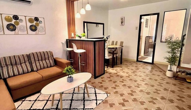 Bloomstone - 2BR Town House Aurora - Dumaguete