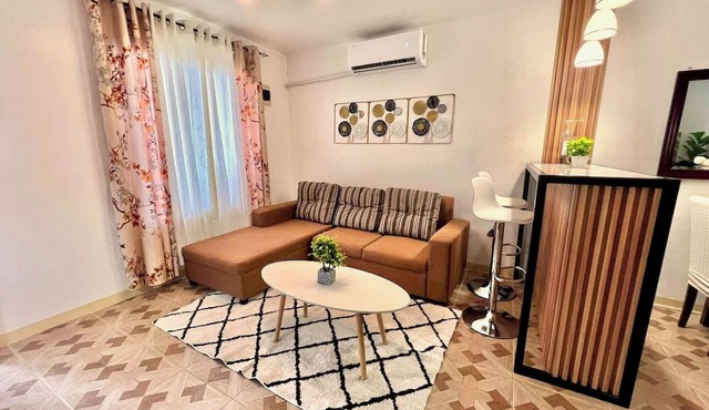 Bloomstone - 4BR Twin Town Houses- Dumaguete