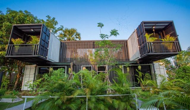 Bluemoon Riverside Resort