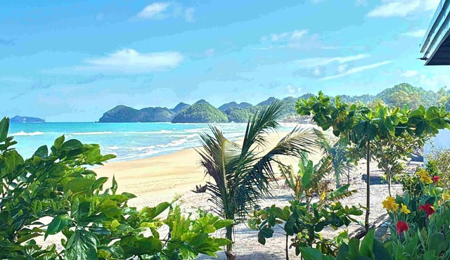 buddy's Beach House Sipalay