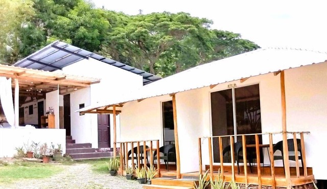 Cabin by the Bay: A Scenic Getaway