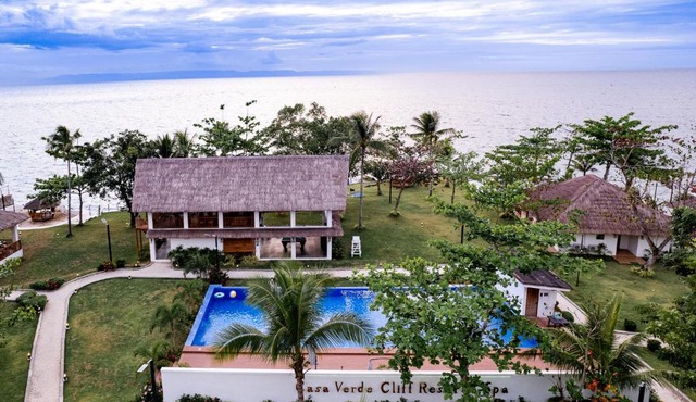 Casa Verde Cliff Resort & Spa