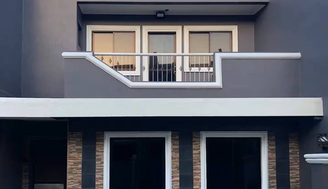 CDO City Centre, Spacious 4 Bedroom Townhouse with 24/7 Security and Parking