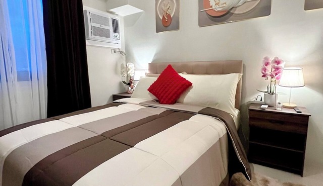 Cebu Romantic Staycation 1BR Condo