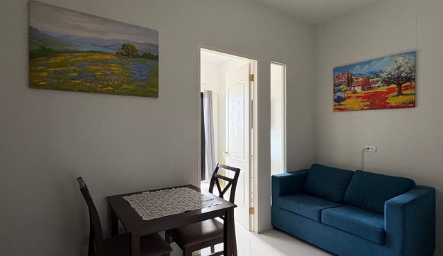 Charming 1 bedroom apartment with AC, WiFi in lovely Lapu-Lapu City