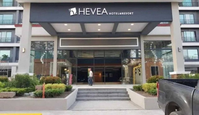 Chic Double Suite Life at Sunday Hevea Resort