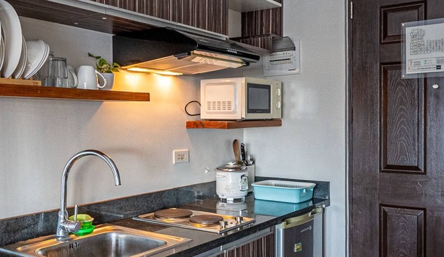 Condo WIFI up to 100mbps Infinity Pool