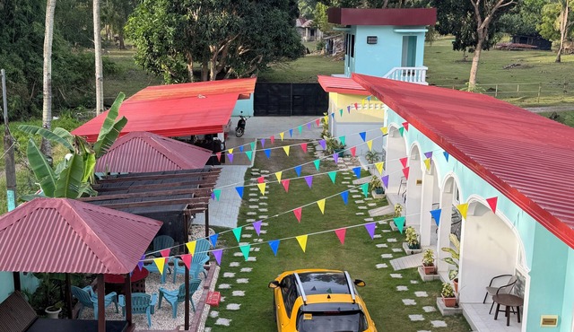 Cozy 1 Bed & Bath with Ac/Wifi/Karaoke and free use of Kitchen amenities