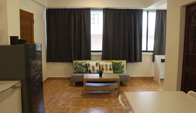 Cozy 2-bedroom apartment in amazing White Beach with WiFi, AC