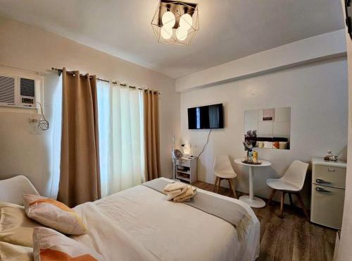 Cozy Condo unit Best Location at Lacson street