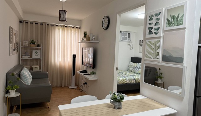 Cozy & Quiet 1 BR Condo w/Free Pool Access Near Beach, Airport and Malls