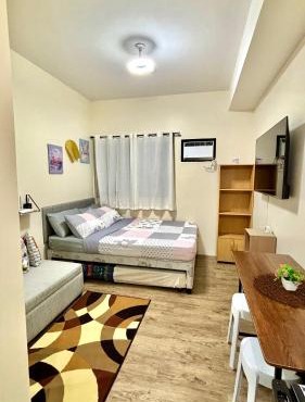 Cozy Studio Condo Unit at Fullerton Suites