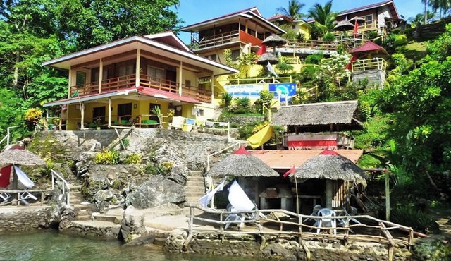 D & A Seaside Cottages