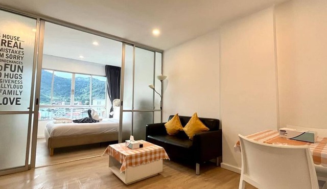 Dcondo Kathu - Top Floor 1 Bdr Condo with shared Pool