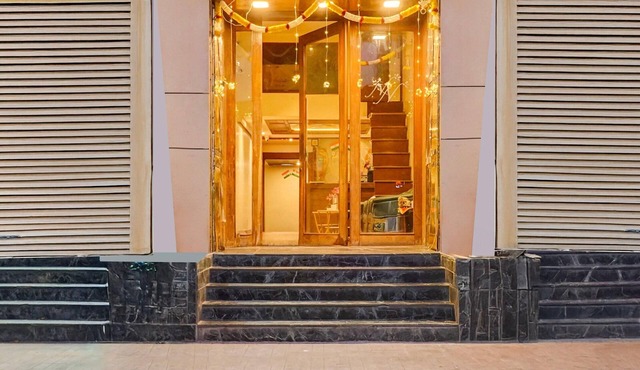 Deluxe Viman Nagar Downtown Cilantro