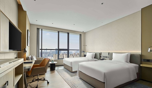 DoubleTree by Hilton Chengdu Riverside - Close to Panda Base and Chengdu East Railway