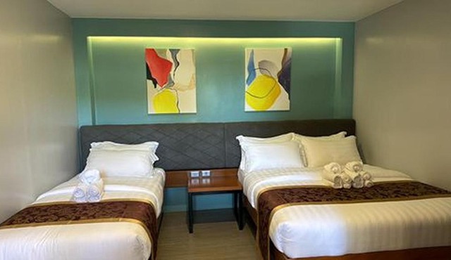 ECL Travellers Inn