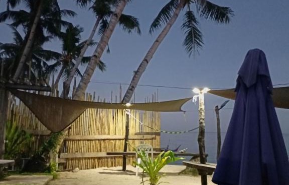 Eddie`s Beach Resort Siargao