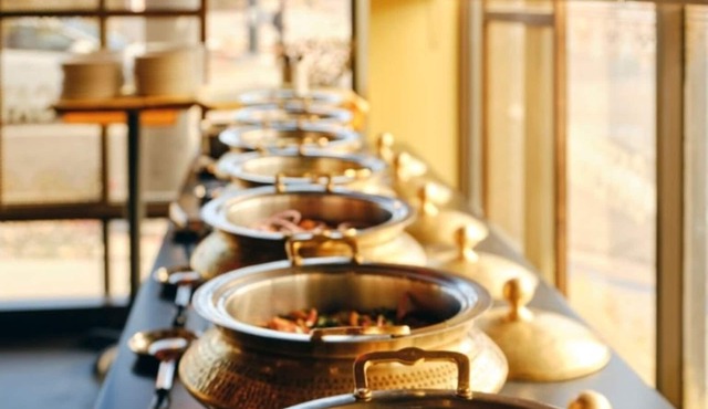 Fabhotel Indore Palace