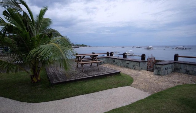 Feel Deep Dive Resort
