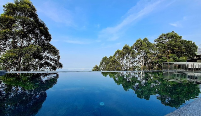 Fragrant Nature Munnar - A Classified Hotel