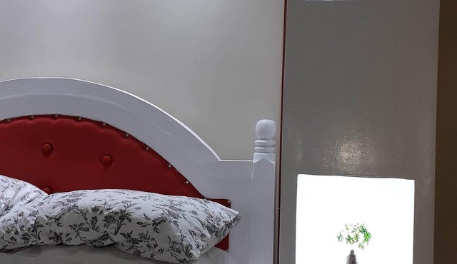 FULLY FURNISHED 2 BDR CONDO WITH UNLIMITED WIFI CABLE TV