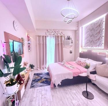 Fyangz Mini Karaoke Condo Staycation
