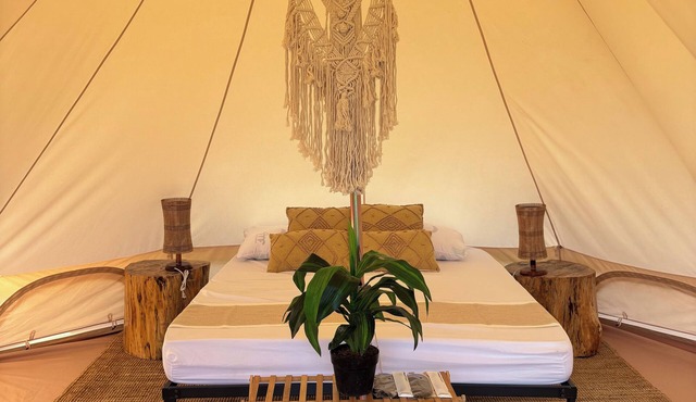 Glamping at Kalumo Lodge - Tent 2