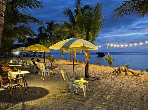 Gold View Beachfront Resort