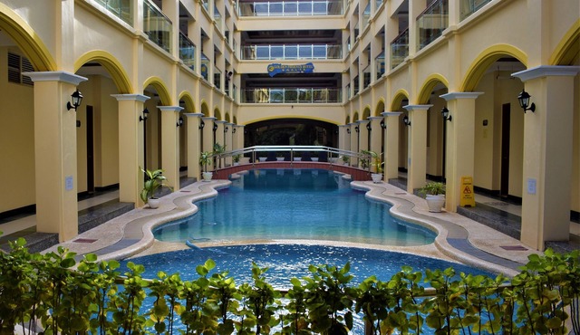 Golden Phoenix Hotel Boracay