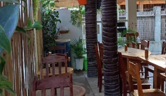 Guanna's Place Room and Resto Bar