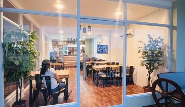 Hearthstone Suite & Cafe