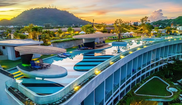 HOMA Phuket Town