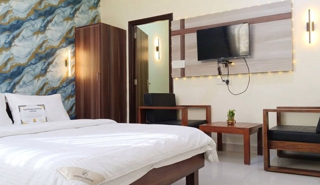 HOTEL KANAKSHRI