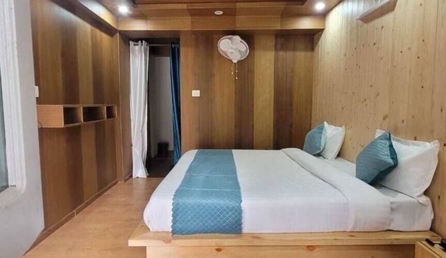 Hotel Shivay