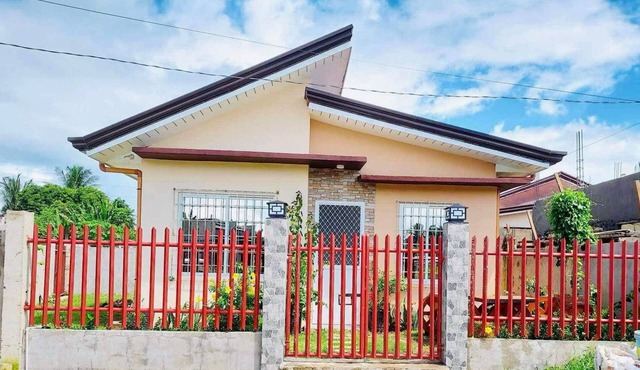 House of David-comfortable stay 10 min to the beach.