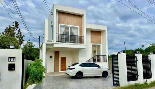 House89