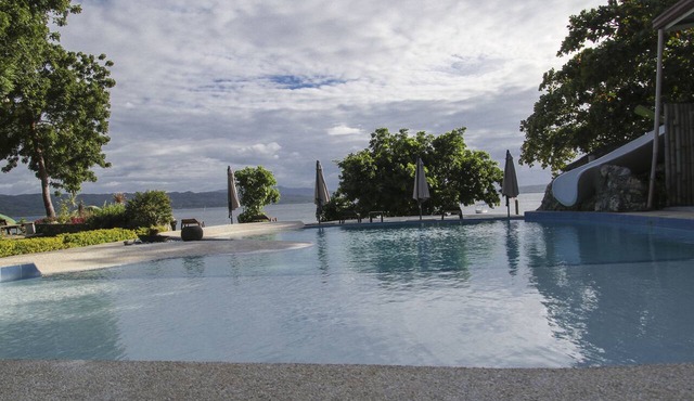 Isla Hayahay Beach Resort and Restaurant