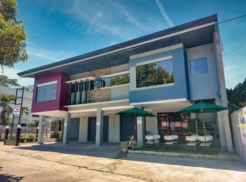 JCzar Suites
